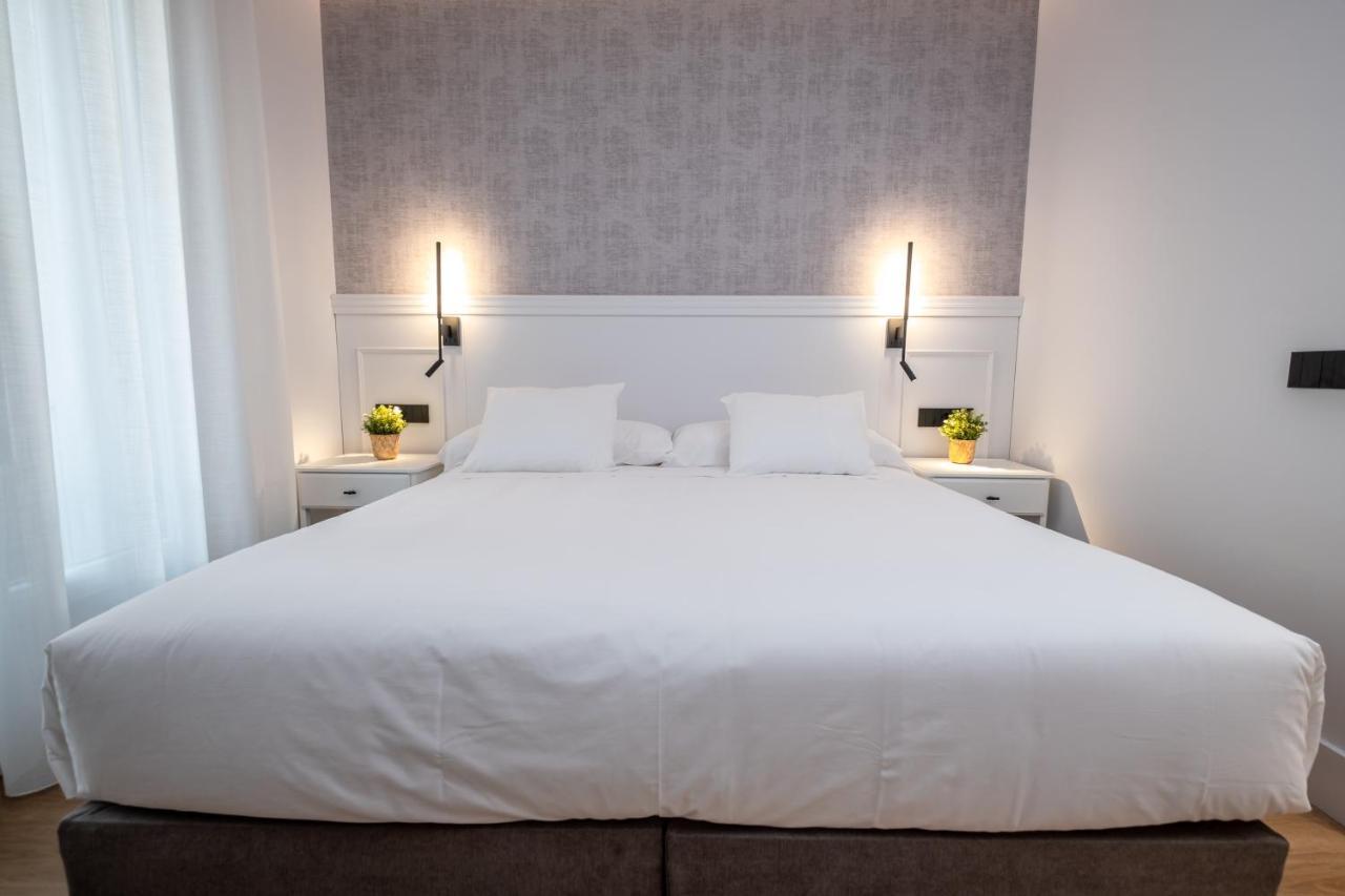 Principe De Vergara Rooms Lujo En El Centro De Логроньо Экстерьер фото