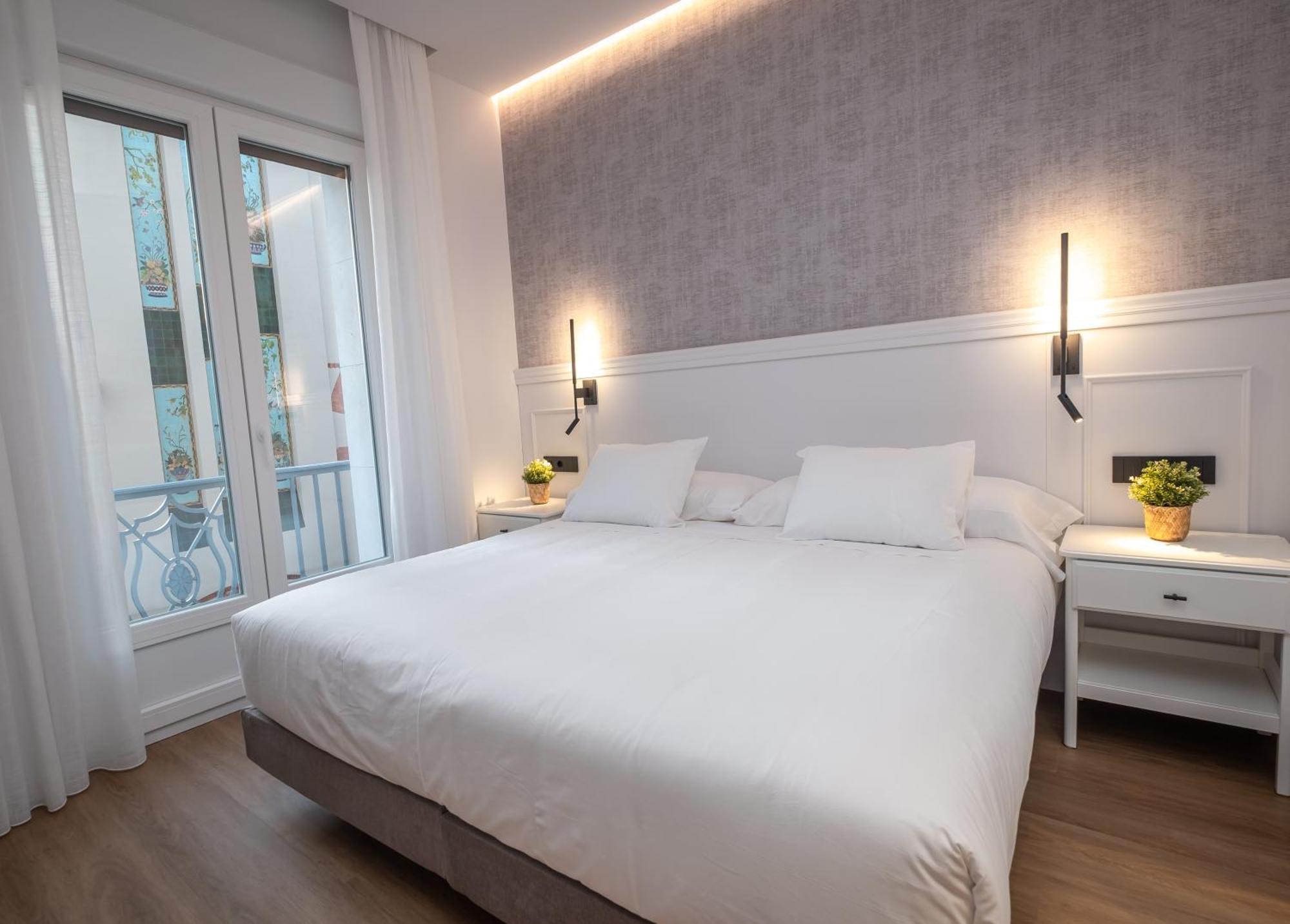 Principe De Vergara Rooms Lujo En El Centro De Логроньо Экстерьер фото