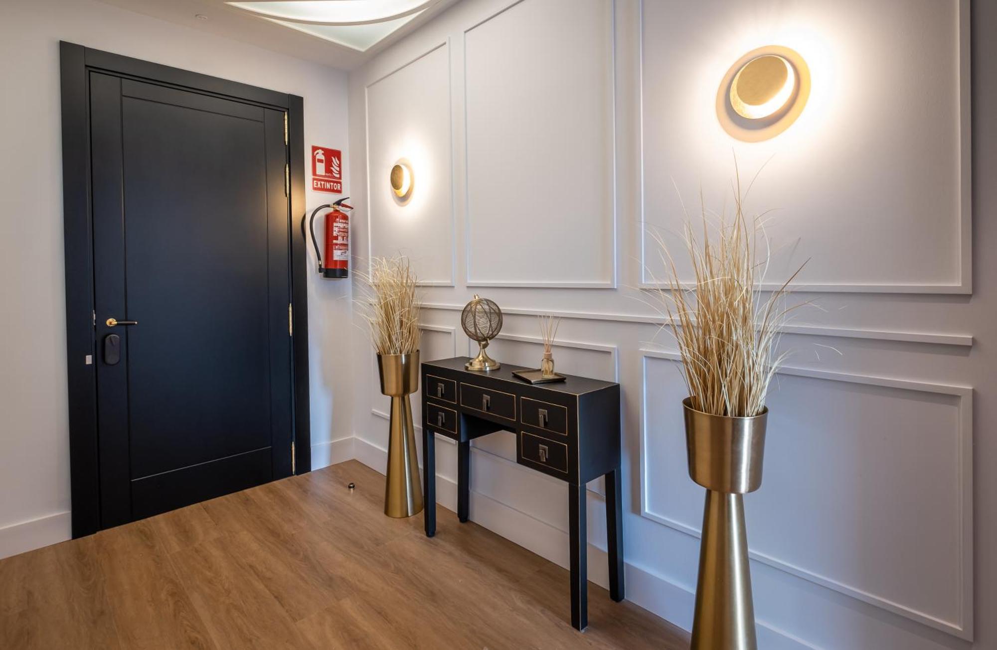 Principe De Vergara Rooms Lujo En El Centro De Логроньо Экстерьер фото
